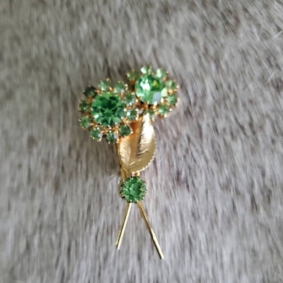 Vintage Jewelry - Vintage Green and Gold Floral Bouquet Brooch